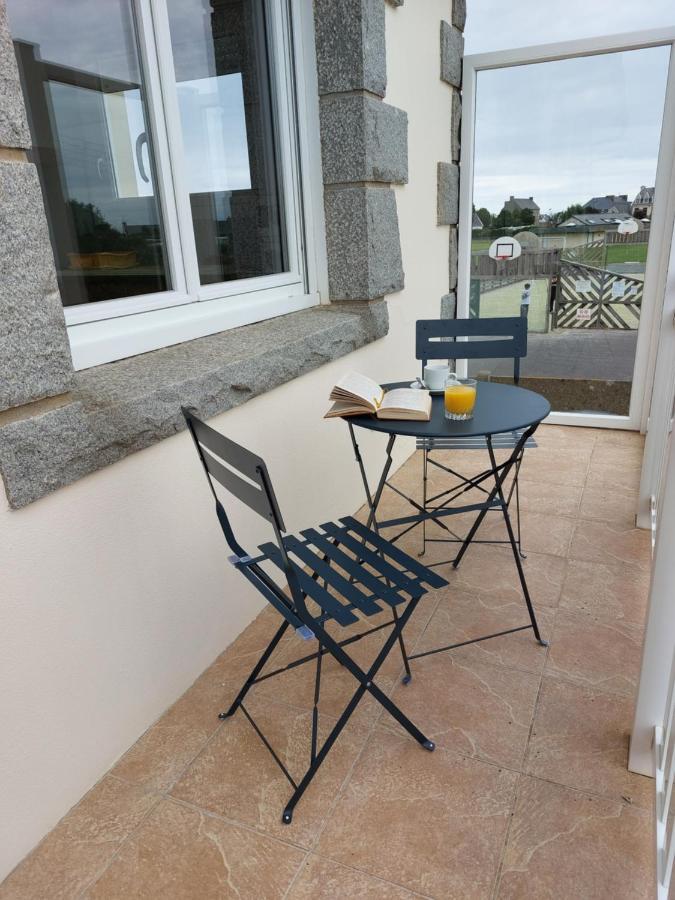 TY ANN maison avec jardin clos de mur, à proximité des commerces et à 3km des plages Penvénan Exterior foto